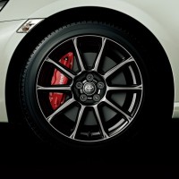 専用17インチアルミホイール