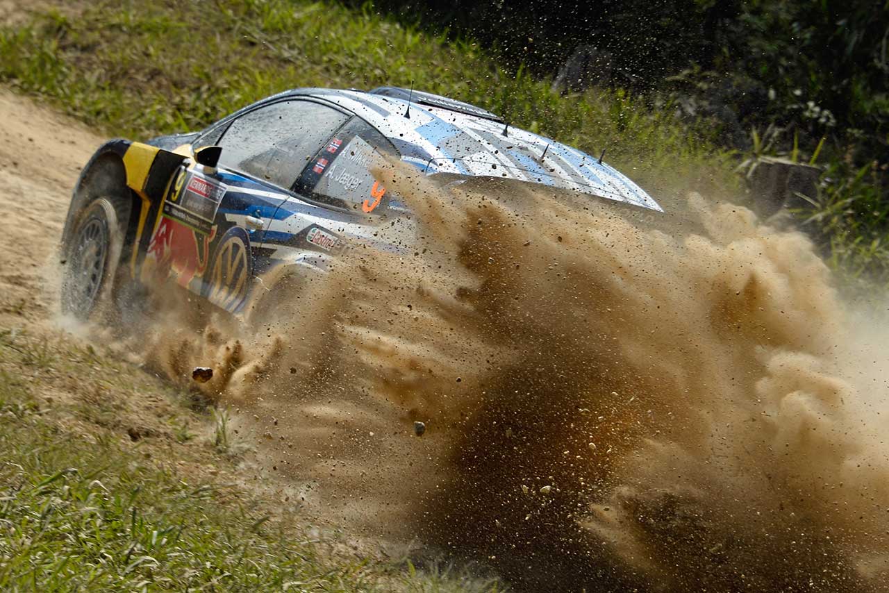 優勝したアンドレアス・ミケルセン（フォルクスワーゲン・ポロR WRC）