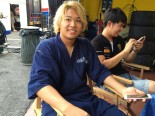 作務衣に着替えてリラックス。湿気が少ないイタリアでも重宝する。