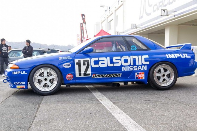 グループAスカイラインは、エンジン始動で観客を沸かせた