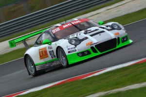 ポルシェ・チーム・マンタイの912号車ポルシェ911 GT3 R