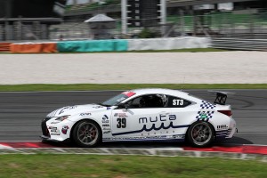 トレーシースポーツ/ムータレーシングのレクサスRC350