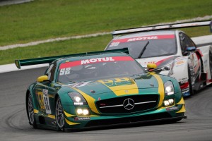 埼玉トヨペット・グリーンブレイブの52号車メルセデスベンツSLS AMG GT3