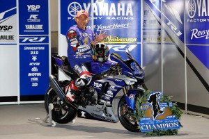 全日本ロード5連覇＆7回目のタイトル、鈴鹿8耐連覇という偉業を達成し、JRPAアワード特別賞に選ばれた中須賀