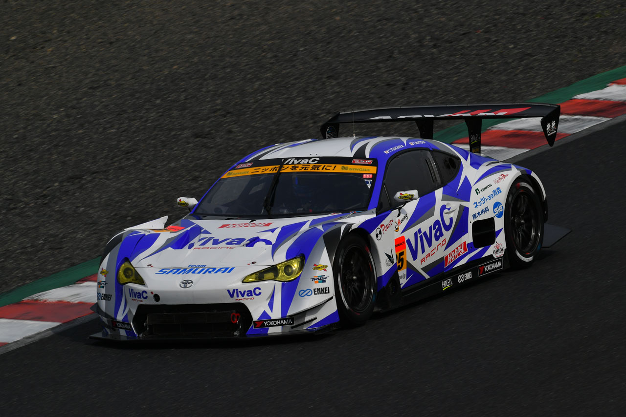 塚越孝充 VivaC team TSUCHIYA | autosport web