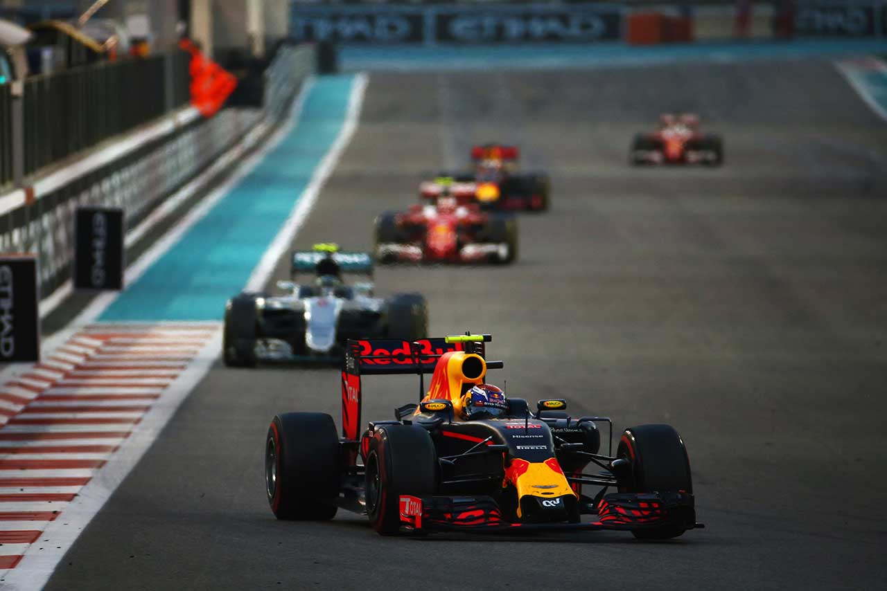 F1凋落の要因はファンの声を聞きすぎたためだとするビルヌーブ