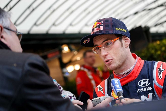 WRC第1戦モンテカルロ ティエリー・ヌービル（ヒュンダイi20クーペWRC）