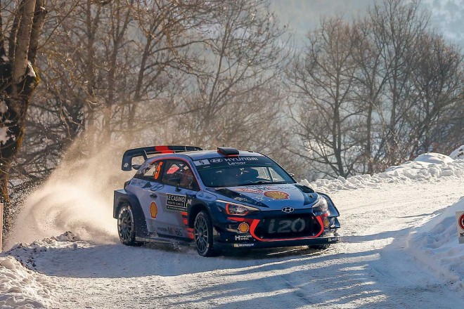 WRC第1戦モンテカルロ ティエリー・ヌービル（ヒュンダイi20クーペWRC）
