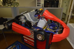 カレッジ・カート・プロジェクトで使用されるゴールドカート。tmエンジンを積み、中山雄一によれば「かなり速いと思います」という。