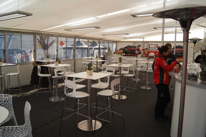 このときはランチ前のタイミングでガラガラでした。