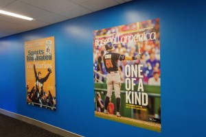 スタジアムの廊下に貼られたICHIROのポスター