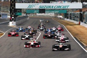 昨年の『SUPER FORMULA オープニングラップ』の様子