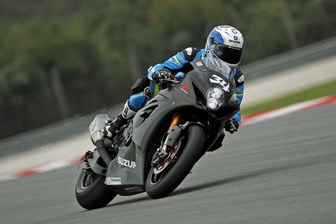 17年型GSX-R1000を駆るシルバン・ギュントーリ