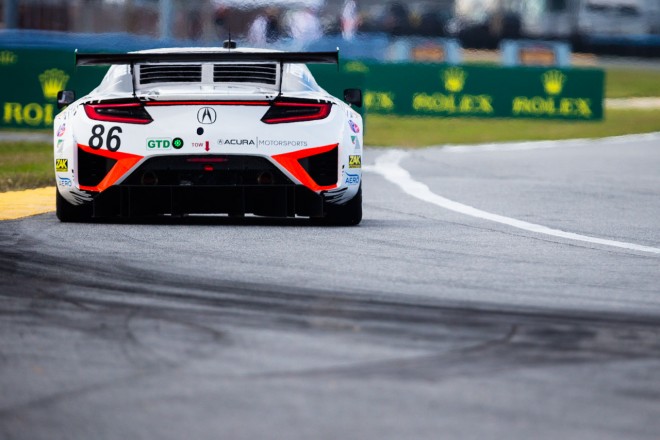 86号車アキュラNSX GT3