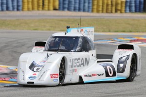ウォルフガング・ライプのドライブで、サルト・サーキットを電力で1周したニッサンZEOD RC
