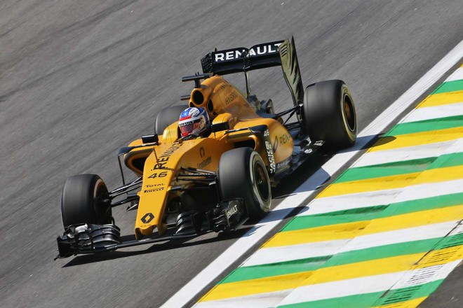 2016年ブラジルGPでフリー走行に参加するシロトキン
