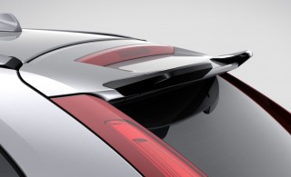 「インテリア&エクステリアセット」には専用スポイラーやスカッフプレート、ドアミラーカバー、ギヤシフトノブ、スポーツペダル、フットレスト、サイドガーニッシュをセット