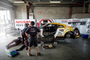 FP3でストラウスが大クラッシュ。シャシー損傷のダメージを負った24号車だったが、懸命の修復により予選の出走が叶った