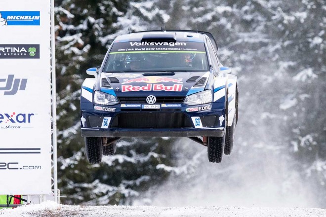 ラリー・スウェーデン名物とも言える“コリンズ・クレスト”では、迫力ある大ジャンプが繰り広げられる