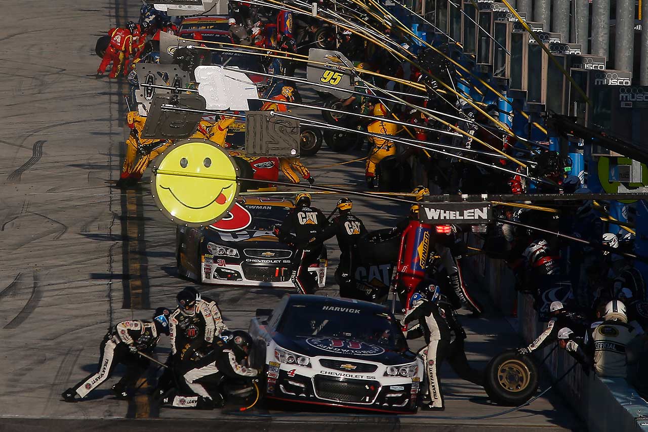 2017年のNASCARは新たなレースフォーマット導入で、ボーナスポイントを巡るギャンブルが行われる可能性も