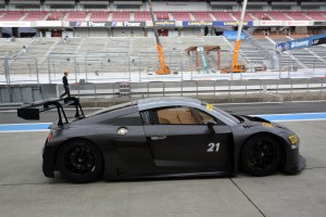 富士スピードウェイを走行したAudi Team HitotsuyamaのアウディR8 LMS