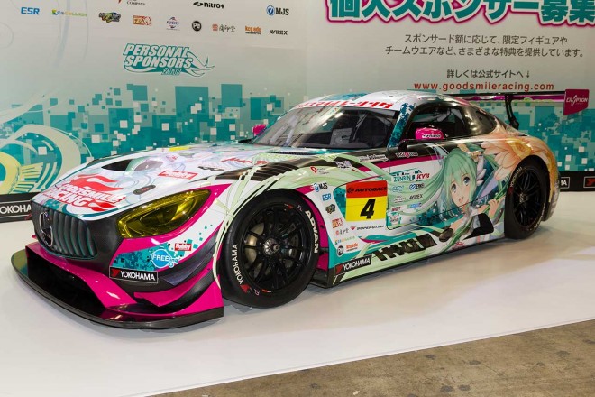 Tonyさんが新たに書き下ろした『レーシングミク 2017 ver.』が描かれたメルセデスベンツAMG GT3