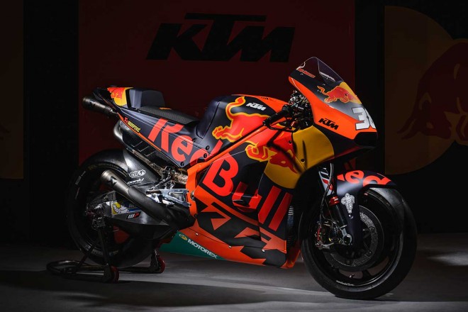 KTMのメインスポンサーにレッドブルが就任。RC16もレッドブルカラーに彩られた