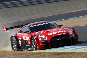 ニスモの23号車ニッサンGT-RニスモGT500