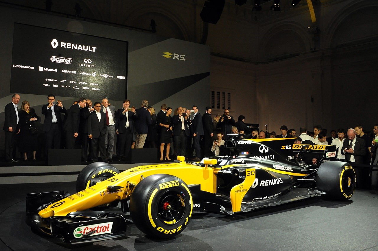 ルノーr S 17 パーツをすべて変更 ゼロから作り直した 初のルノーf1マシン で選手権5位を目指す F1 Autosport Web
