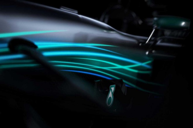 メルセデスが公開した『W08』のティザー画像
