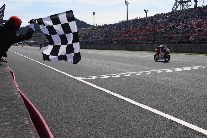 幻の3位表彰台となった日本GPでの尾野弘樹