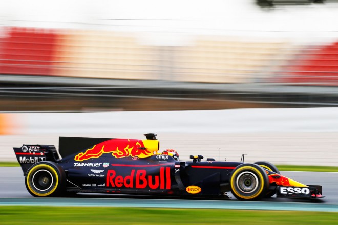 RB13のシャークフィン