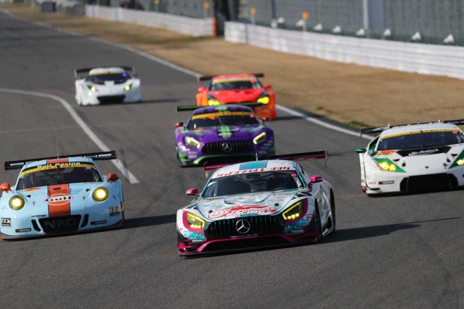 2017モータースポーツファン感謝デーではGT300クラス車両も走行