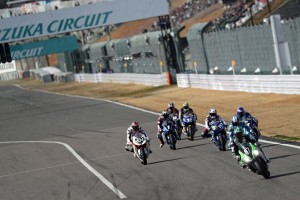 ル・マン式スタートからデモ走行を行った鈴鹿8耐現役マシンたち