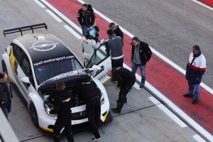 BoPテストに臨んだオペル・アストラ