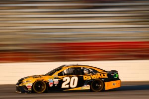 周回遅れから巻き返し3位でフィニッシュしたマット・ケンゼス（#20）