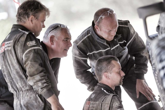 マキネンはチームにあらゆる業界から人材を募った