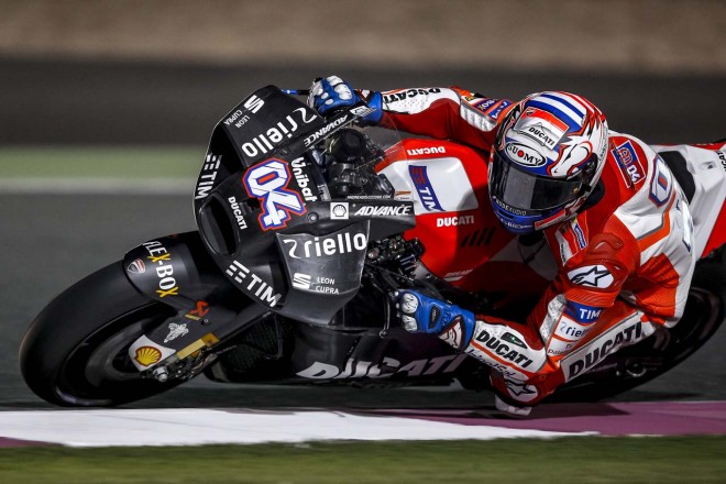 新型カウルをテストするアンドレア・ドビジオーゾ