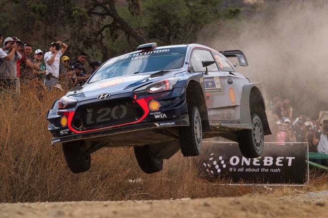 WRC第3戦メキシコ ティエリー・ヌービル（ヒュンダイi20クーペWRC）