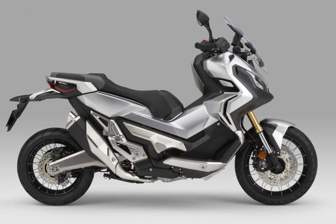 日本初公開されるX-ADV