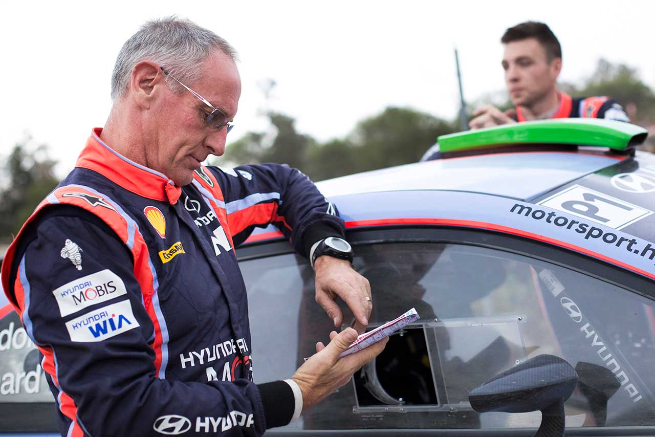 今シーズン半ばにWRCコドライバーの第一線から退くジョン・ケナード（ヒュンダイi20クーペWRC）