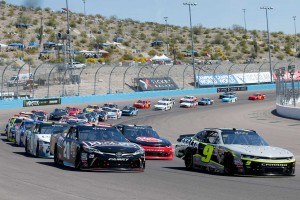 3位フィニッシュを果たしたエリック・ジョーンズ（#20）