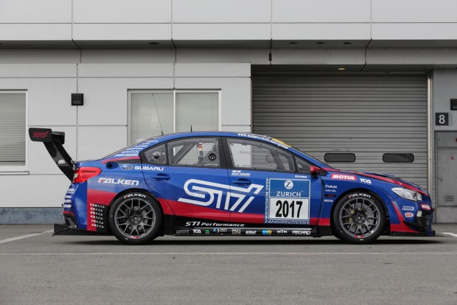 スバルWRX STI 2017年仕様 サイドビュー