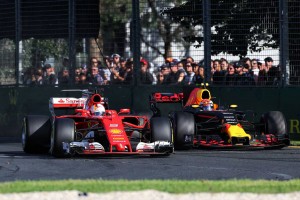 2017年F1開幕戦オーストラリアGP　セバスチャン・ベッテルとマックス・フェルスタッペンのバトル