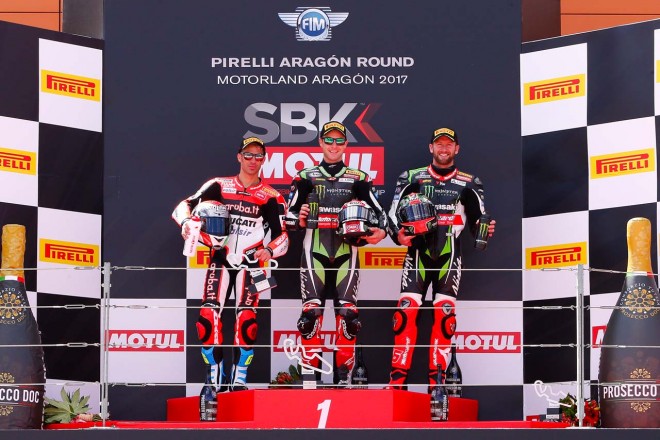 SBK第3戦アラゴンのレース1を制したジョナサン・レイ／カワサキ・レーシング・チーム