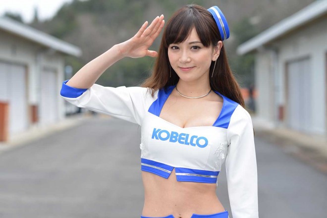 2017スーパーGT第1戦岡山　2017年2017年KOBELCO GIRLS 三城千咲