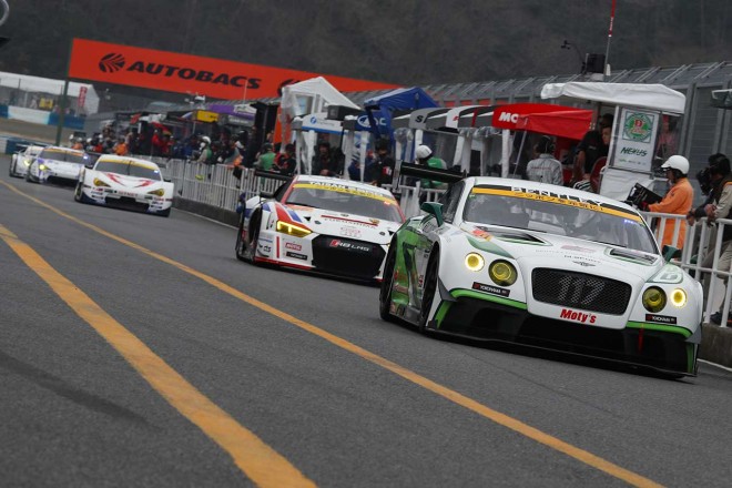 2017スーパーGT第1戦岡山 EIcars BENTLEY GT3