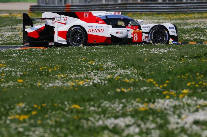 2日間の総合トップタイムを記録したトヨタTS050ハイブリッド 8号車