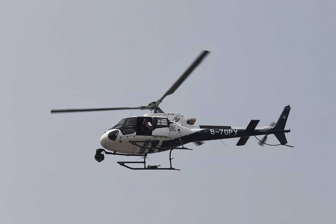 撮影用ヘリコプター