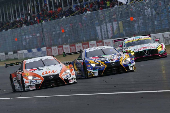 レクサスLC500勢による争いはレース終盤まで展開